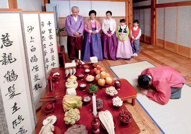 Phong tục thờ cúng của người Hàn Quốc có gì khác với người Việt